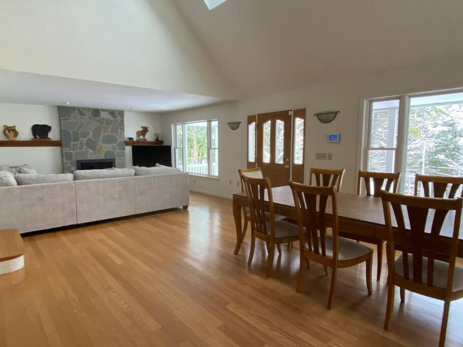 Beautiful Spacious Home W/ Game Room. Gilford Zewnętrze zdjęcie