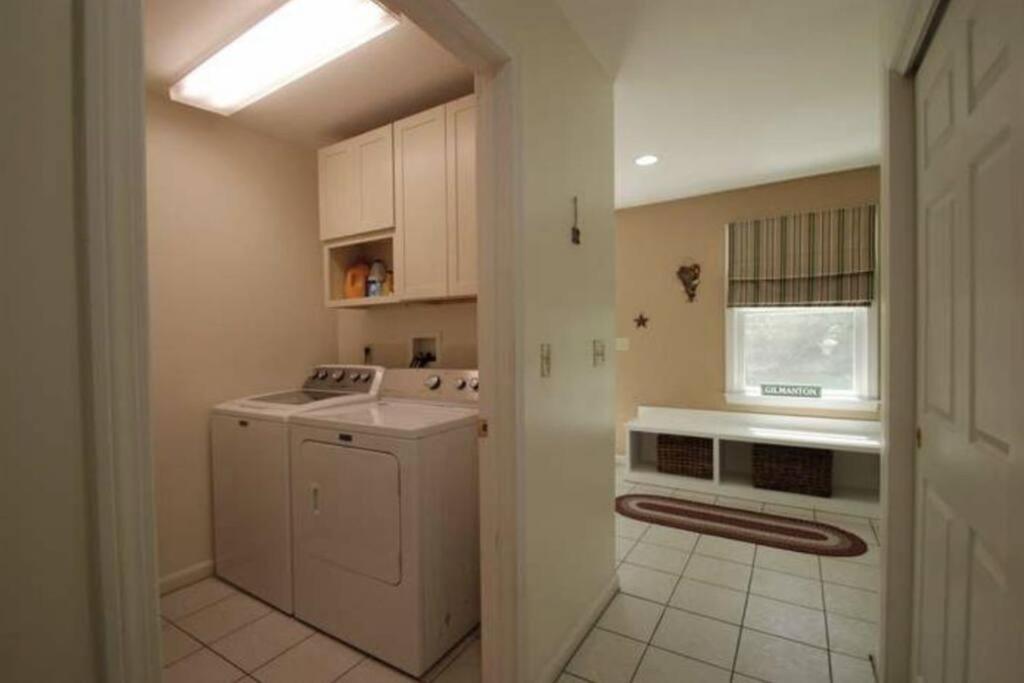 Beautiful Spacious Home W/ Game Room. Gilford Zewnętrze zdjęcie